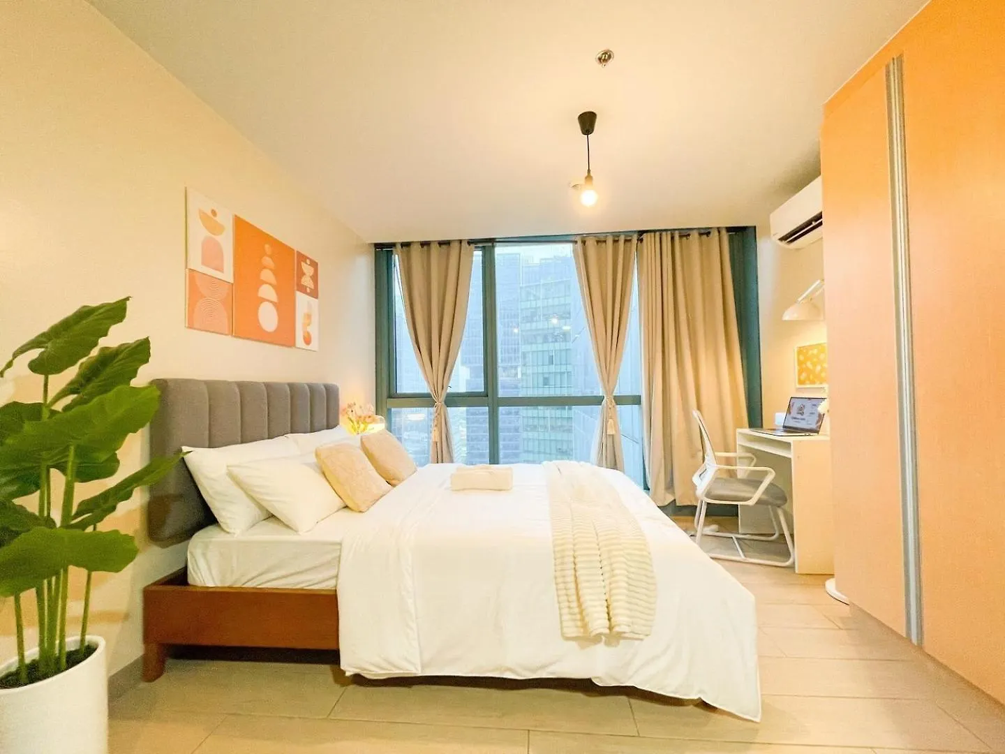 Prime Bgc Condo: Uptown Mall & Hyatt #Ournw21N Manila